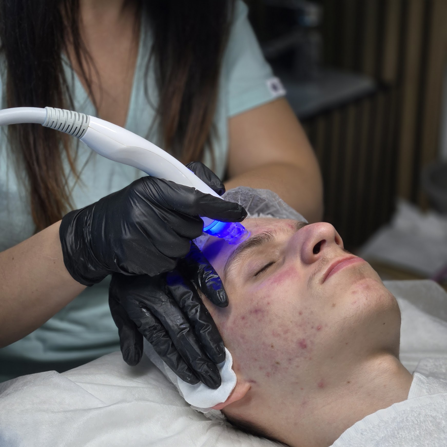 Přístrojová kosmetika a diagnostika pleti